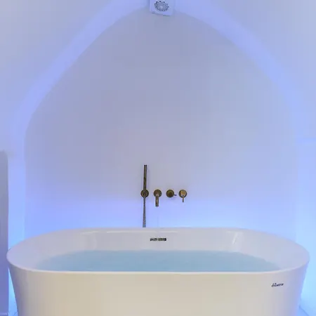 Mavi Con Idromassaggio By Wonderful Italy Apartment